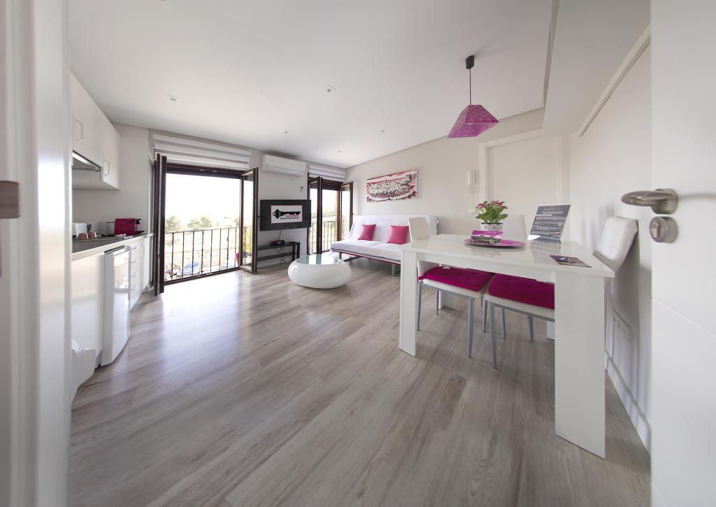 Cervantes Apartamentos Toledo Esterno foto